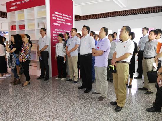 说明: C:\Users\admin\Desktop\新建文件夹\IMG_20180919_140017.jpg